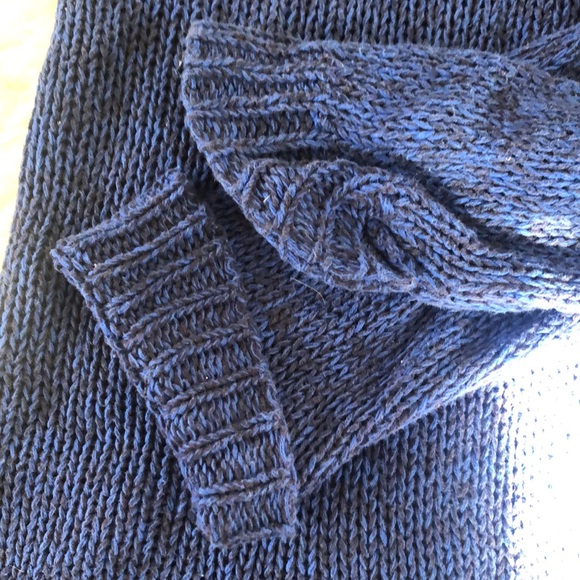 Dark blue loose sweater. No label. S/M - Picture 7 of 9